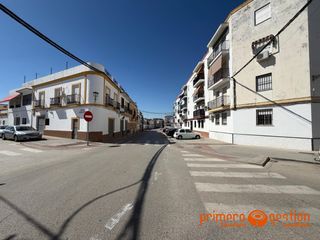 Terreno residenziale in Lora del Río. Solar en zona el castillo con 105 m2