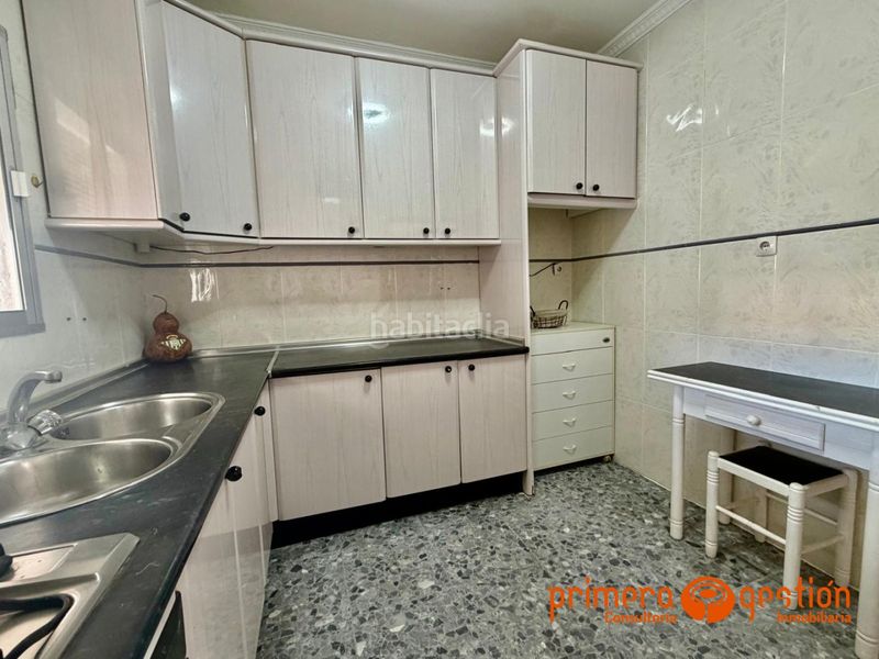 Foto 3d168bee-e2b4-4315-8177-eea68dba0d6c. Casa a Lora del Río