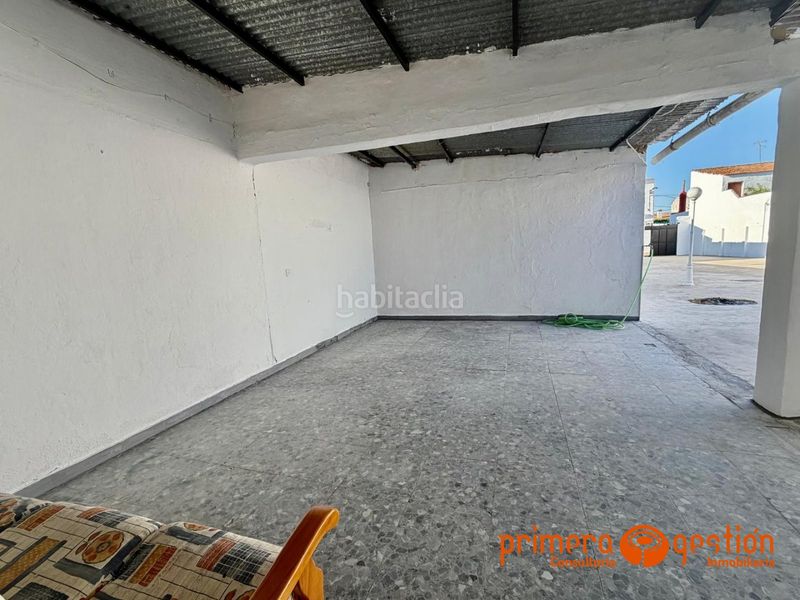 Foto 580ffeeb-b925-4f00-b78a-65e7f914c2b9. Casa a Lora del Río