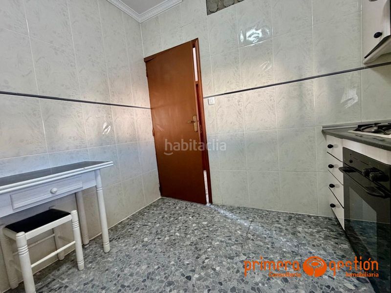 Foto d4bcc5a3-f31a-4b60-8ffa-c48f760c5f12. Casa a Lora del Río