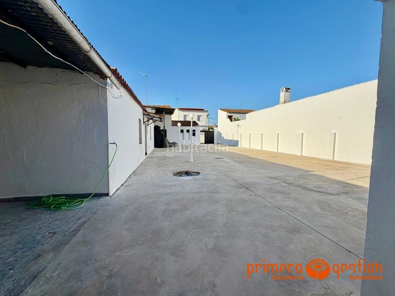 Foto ff8e4e8f-54d8-4f3c-b15b-827e4a227254. Casa a Lora del Río