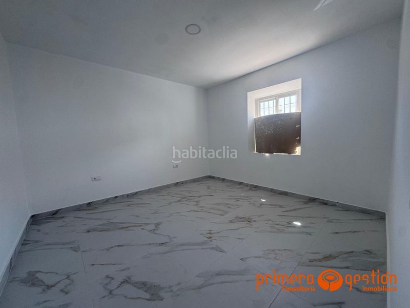 Foto 56fd4cb2-31b0-4bbd-b6e8-64bb2d94a5b6. Pis a Carmona
