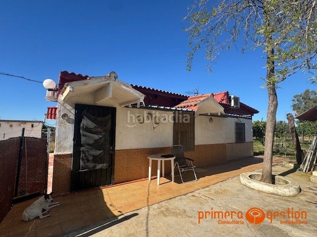 Foto 40b980d4-5153-46ca-9511-cf24947ac844. Xalet amb calefacció aparcament piscina a Carmona