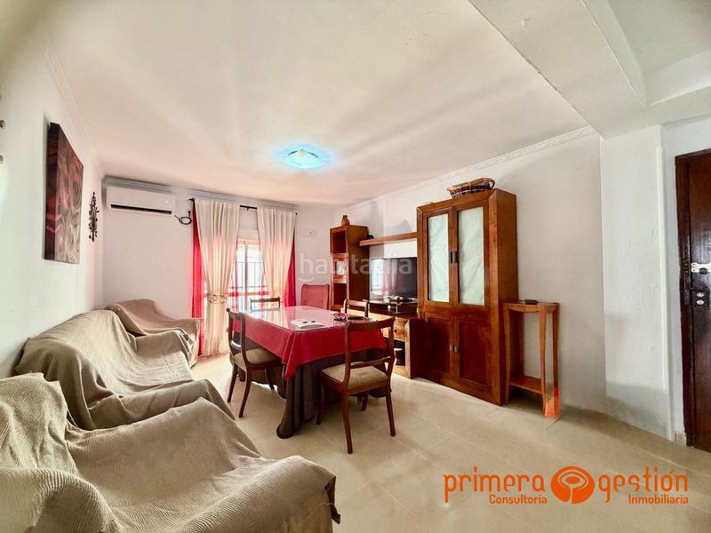 Foto ad300f0b-e2fa-4ae6-bfcd-295a16d4ebe1. Pis a Lora del Río