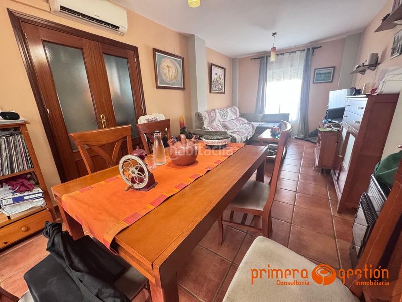 Foto 7b33e5ae-0c96-4873-afc2-15e6852a5513. Casa amb calefacció aparcament a Carmona