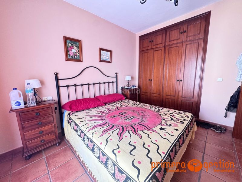 Foto dd8af1d1-a442-4963-a333-71e2ee573daa. Casa amb calefacció aparcament a Carmona