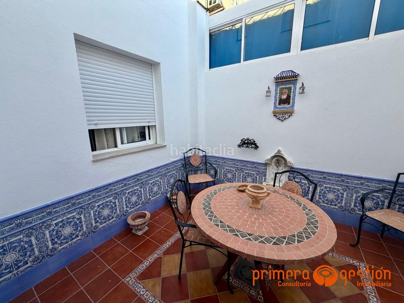 Foto 621de150-3d2d-41a6-a1dc-b546243d44ee. Casa amb calefacció aparcament a Lora del Río