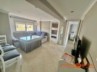 Etagenwohnung in Lora del Río. Magnifico piso  de 56 metros cuadrados , consta de 2 habitacione