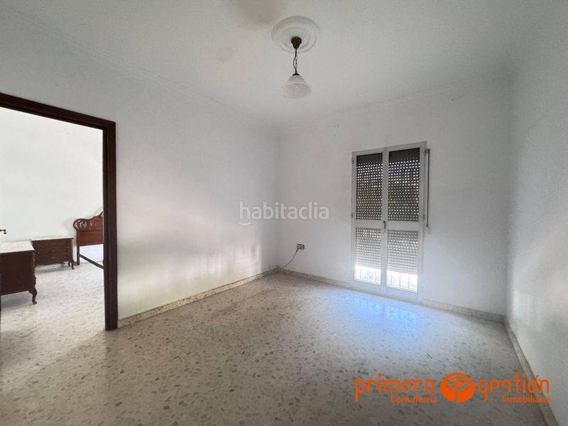 Foto b047ac3a-1251-4cce-b65c-135f98df2b0d. Casa a Carmona