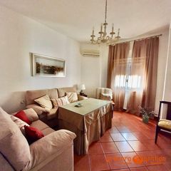 Etagenwohnung in Lora del Río. En esta ocasión, tengo el placer de presentarles  en el corazón