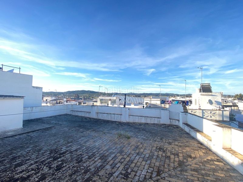 Foto 2ca92633-e8e8-4137-b8aa-7e67b3fb6db1. Casa a Lora del Río
