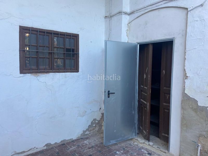 Foto d8d7fe51-b739-467b-9e5b-4ef24cfec177. Casa a Lora del Río