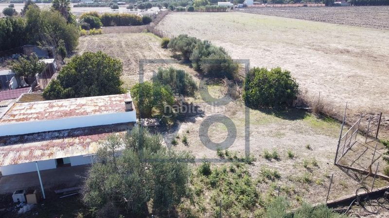 Foto 4c59f662-6749-4490-96f5-a40f6dae2567. Masia a Lebrija