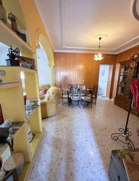 Foto e9383ddb-9198-48d3-b00b-52bae9f04c12. Casa amb aparcament a Lebrija