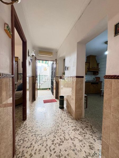 Foto 2f6037cf-6fe6-4b34-9a6e-3ab8e205fe2b. Casa a Lebrija