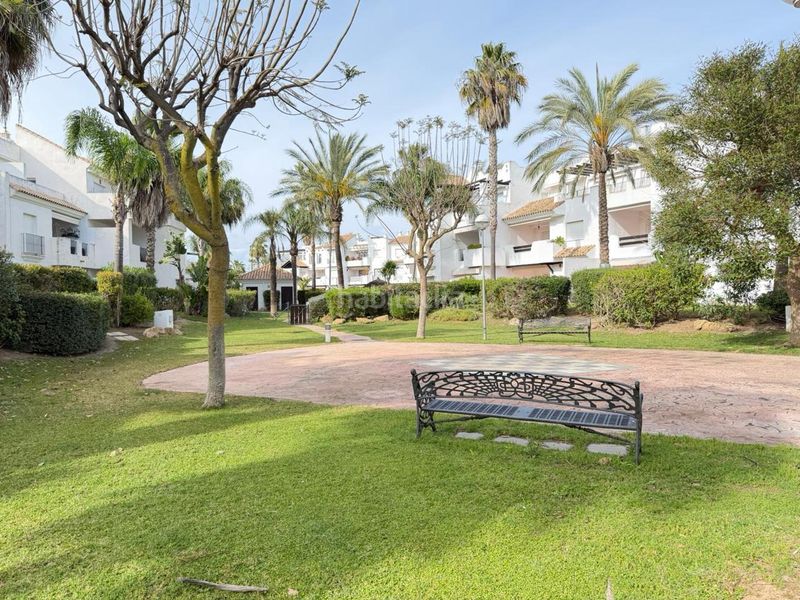 Foto abb15b3f-a2ac-40d1-8538-4855cd87d1c7. Casa amb piscina a Las Tres Piedras - Costa Ballena Chipiona