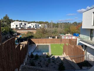 Pis  Carrer pin i soler. Piso de obra nueva en bellaterra