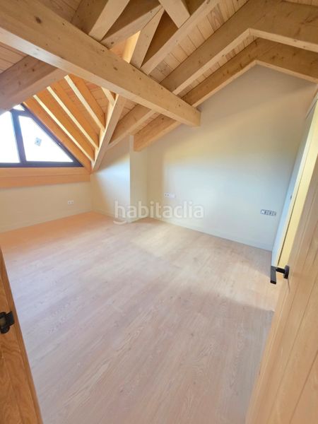 Foto fd58c23e-0514-4a6c-aadd-8460efe3e22f. Apartment in carrer nord 16 in Alp