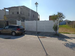 Terrain résidentiel à Palomares del Río. Terreno en venta en calle hacienda santa maría 42, palomares del
