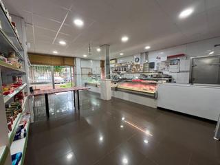 Local commercial à Ciudad Aljarafe. Local comercial en venta con opción de traspaso en mairena del a