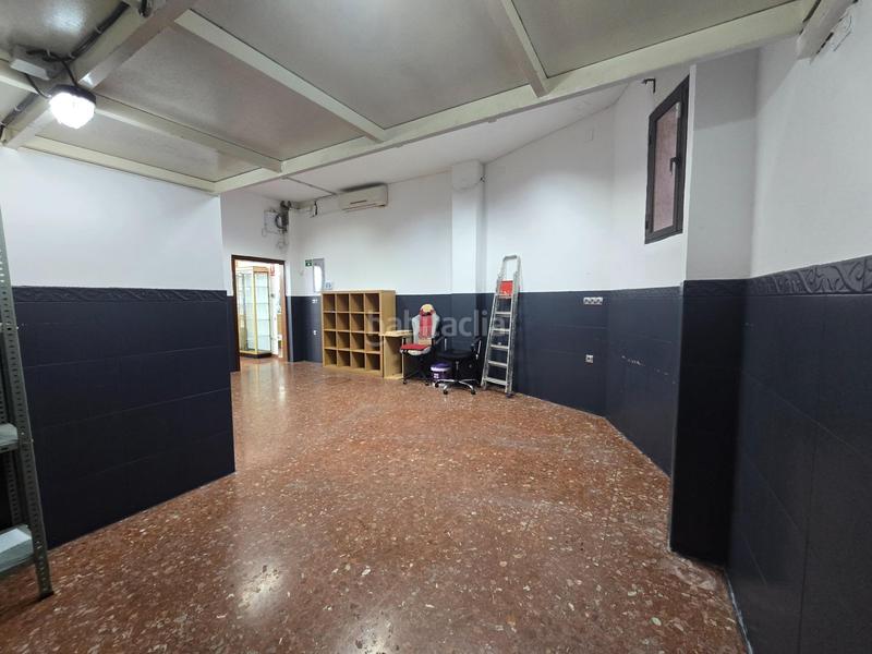 Foto ddfe64c1-ae59-46ee-9e58-8ff2525dc3f4. Local comercial a Lepanto Mairena del Aljarafe