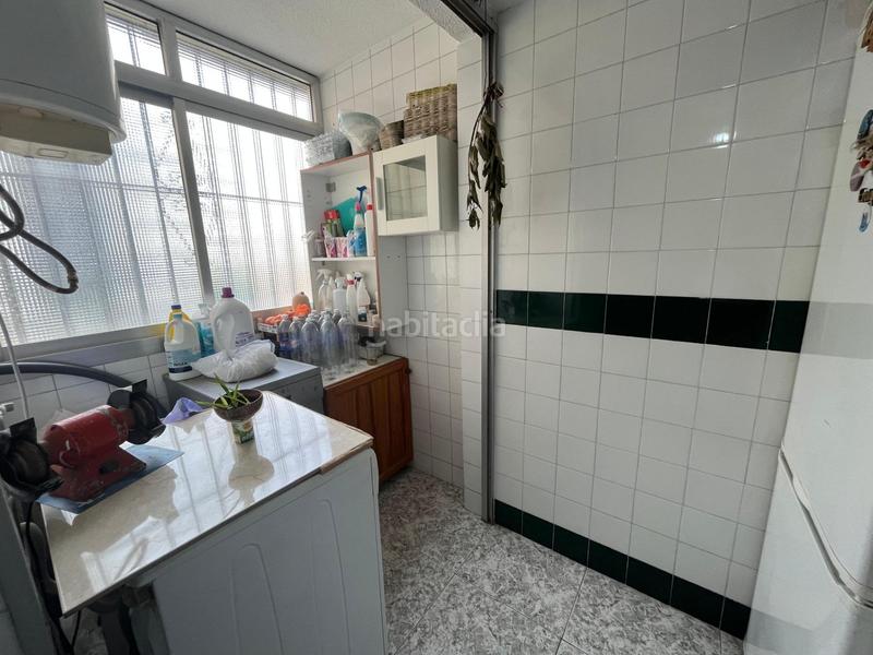 Foto 03fdead6-13f8-4765-ab36-f8dcbf48d430. Flat in colores - entreparques Sevilla