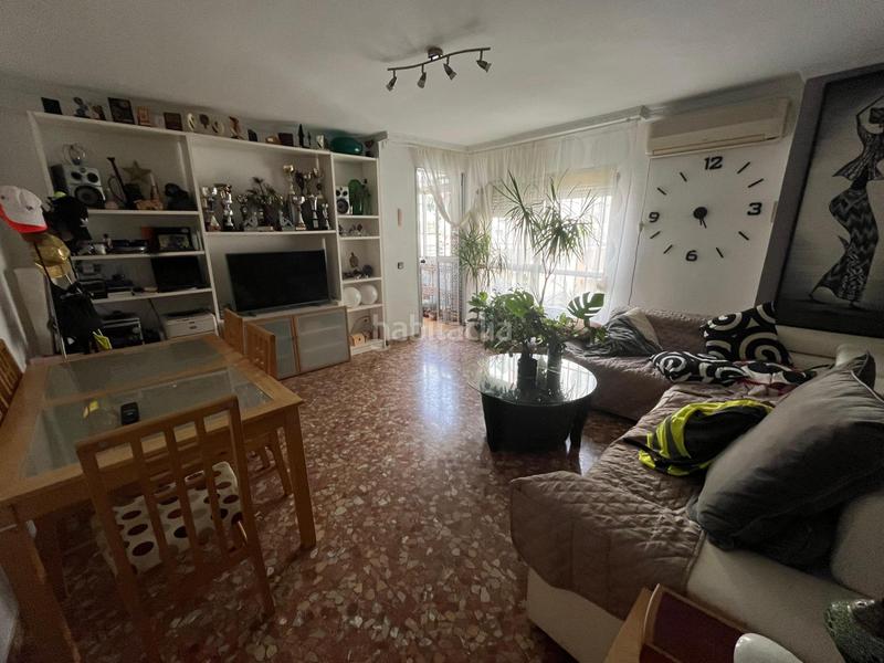 Foto 5ef3a978-c6c0-48f5-9027-f337337186d9. Flat in colores - entreparques Sevilla