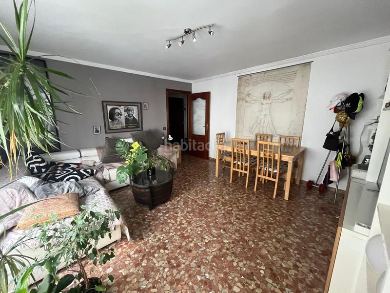 Foto a1733dbc-50cd-4b7b-b4ae-afd33a57b947. Flat in colores - entreparques Sevilla