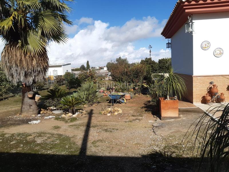 Foto 00d81439-0c7e-49f9-97da-0563938e3e83. Chalet con piscina in Sanlúcar la Mayor