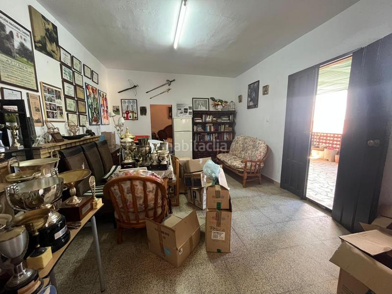 Foto 24de10de-24c6-44e8-b49c-aa24c64b2357. Chalet con piscina in Sanlúcar la Mayor