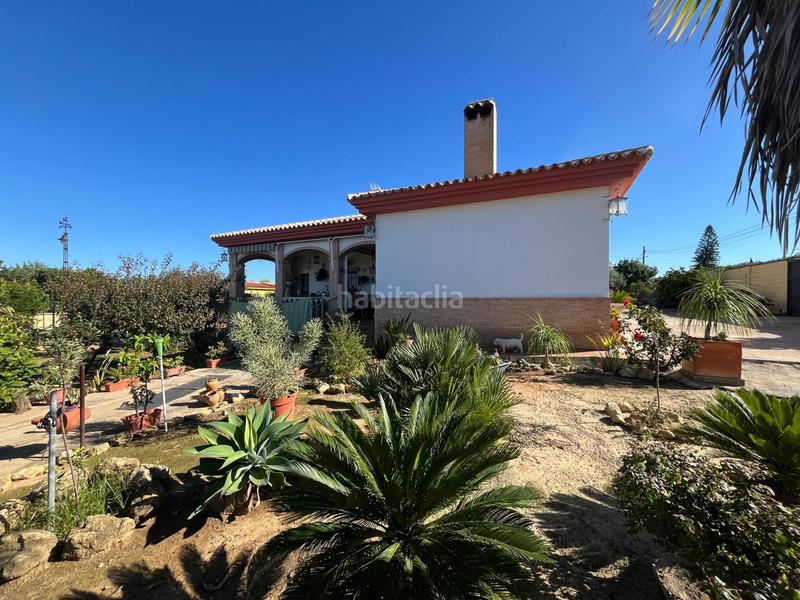 Foto 6d217524-6e0d-4896-9b6a-9f3348f2fd99. Chalet con piscina in Sanlúcar la Mayor