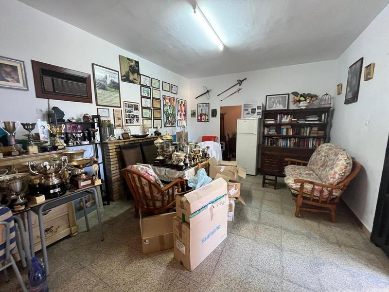 Foto 8c348996-a489-4c28-8b25-959060d0561f. Chalet con piscina in Sanlúcar la Mayor