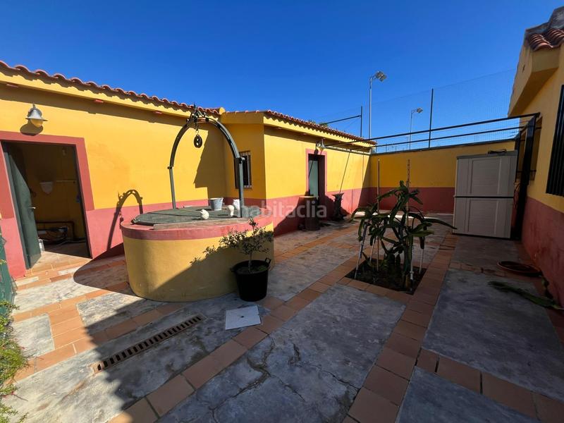 Foto 911e51a0-4002-4fd8-b3c5-cf6e149f77c2. Chalet con piscina in Sanlúcar la Mayor