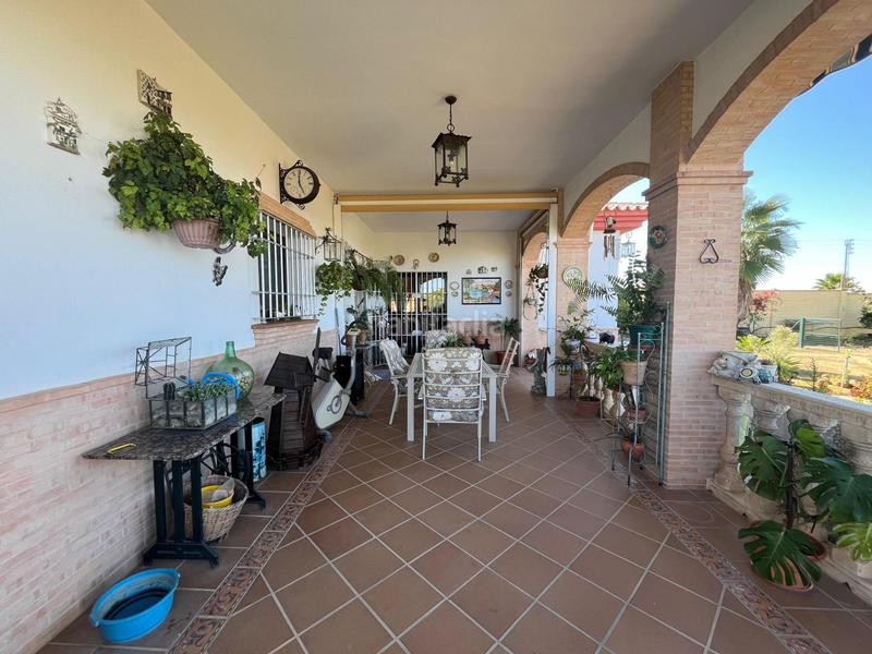 Foto 94ee02f2-9d61-4a8b-a55c-5e37b099767e. Chalet con piscina in Sanlúcar la Mayor