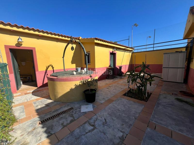 Foto bf8c42b6-9009-4da1-bad9-21eed7f71b73. Chalet con piscina in Sanlúcar la Mayor