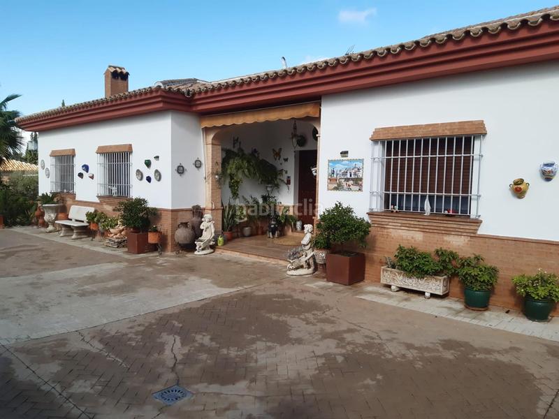 Foto ee29b2ad-04fb-42bd-983b-9628faf85ac0. Chalet con piscina in Sanlúcar la Mayor