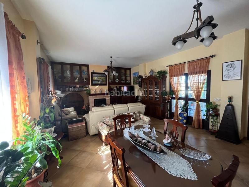 Foto f4fa4043-3701-4c40-861c-7d6a7999ffd6. Chalet con piscina in Sanlúcar la Mayor