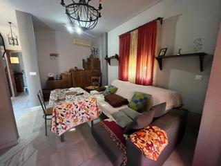 Maison jumelée à Huévar. Venta de adosado en huévar del aljarafe.