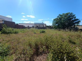 Terreno residencial en Palomares del Río. Terreno urbano en venta en palomares del río.