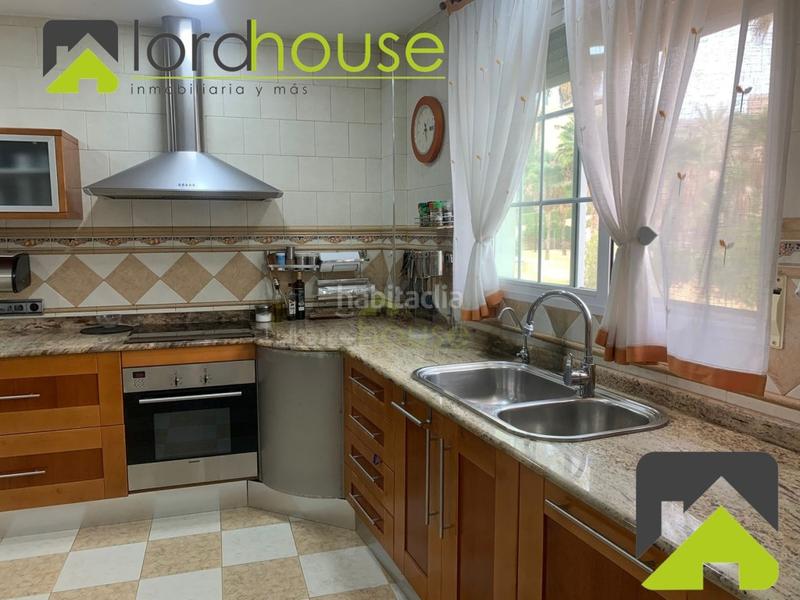 Foto b34296ae-f1b9-4330-b645-6e55705d949f. Casa amb aparcament a San José Lorca