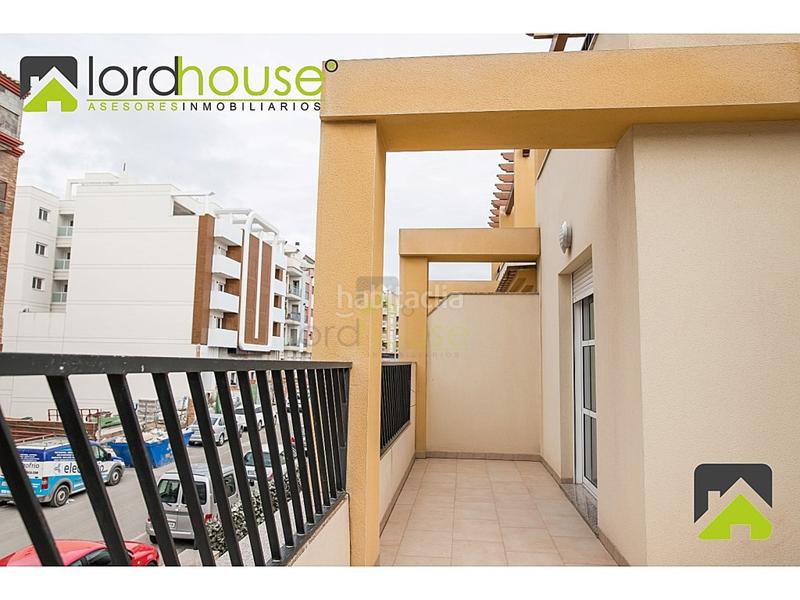 Foto f1bf1111-5c16-409c-8dbf-647a9f2e6c85. Duplex avec parking dans San José Lorca
