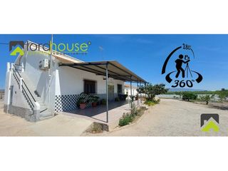 Casa  Calle jopos viejos. Cp1148. conjunto de 2 adosadas  2 naves  la escucha lorca  parce