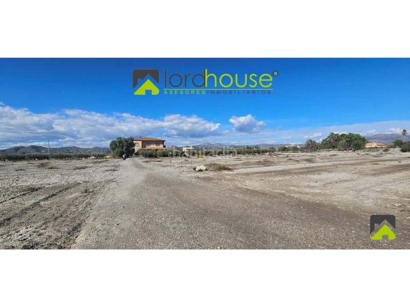 Foto 24b4a8e2-0748-4d74-bd75-eb51618ecc2d. Casa amb aparcament a Puerto Lumbreras