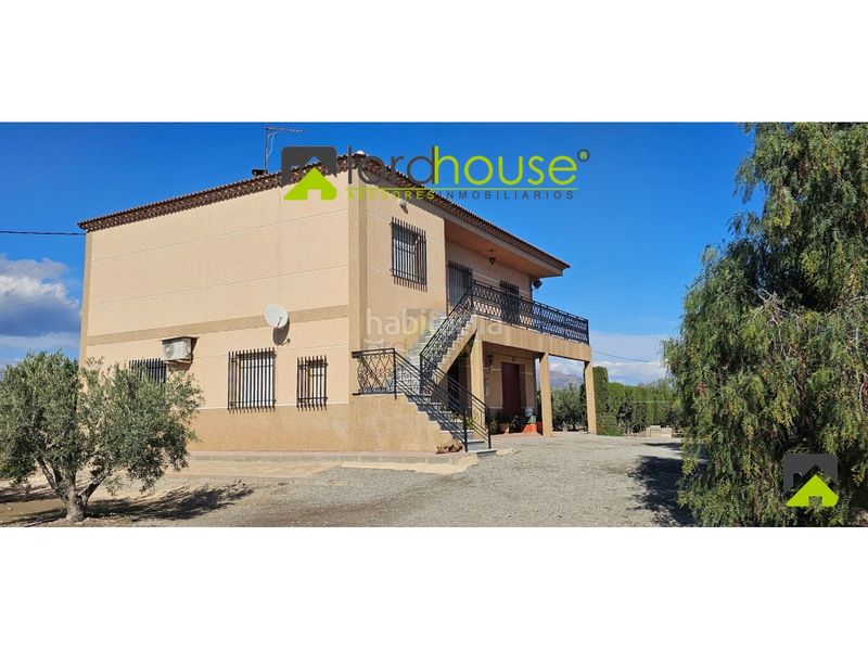 Foto 6b38d3ff-765e-4ace-8cd3-196a9023af2e. Casa amb aparcament a Puerto Lumbreras