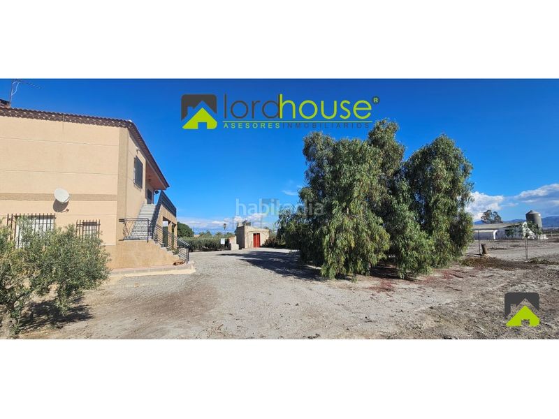 Foto c942bbbd-6e0e-45e6-8ed3-8b1d60b33203. Casa amb aparcament a Puerto Lumbreras