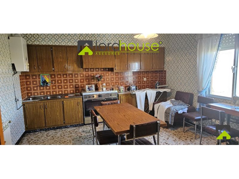 Foto fa17b615-ef36-4996-bff4-fb54a2b01fdd. Casa amb aparcament a Puerto Lumbreras