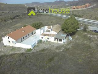 Mas  N/a. Cascampo561. finca de 4 ha y 3 viviendas frente campo de golf de