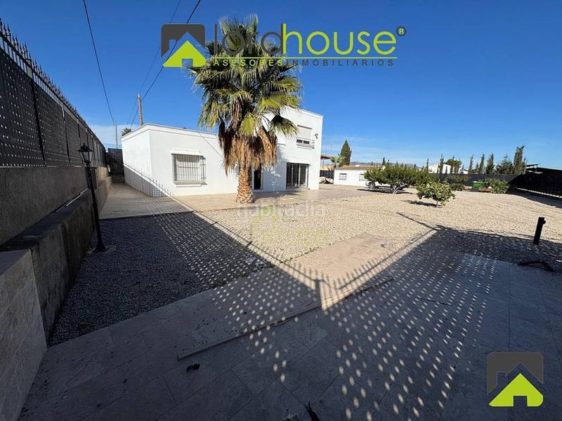 Foto 0fc59a8d-6450-497d-ad09-50cde580f619. Chalet avec parking dans Campillo Lorca