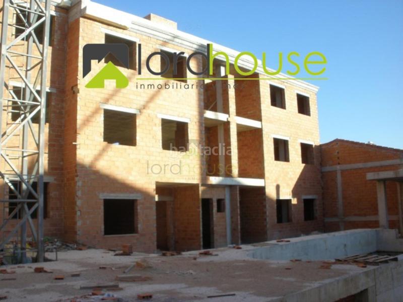 Foto 84946b5e-066c-4529-92a0-8055f2184c51. Edificio edi644. edificación por terminar en Peal de Becerro