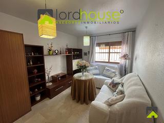 Apartament  N/a. 1333. apartamento en el centro de un dormitorio con garaje. 360.